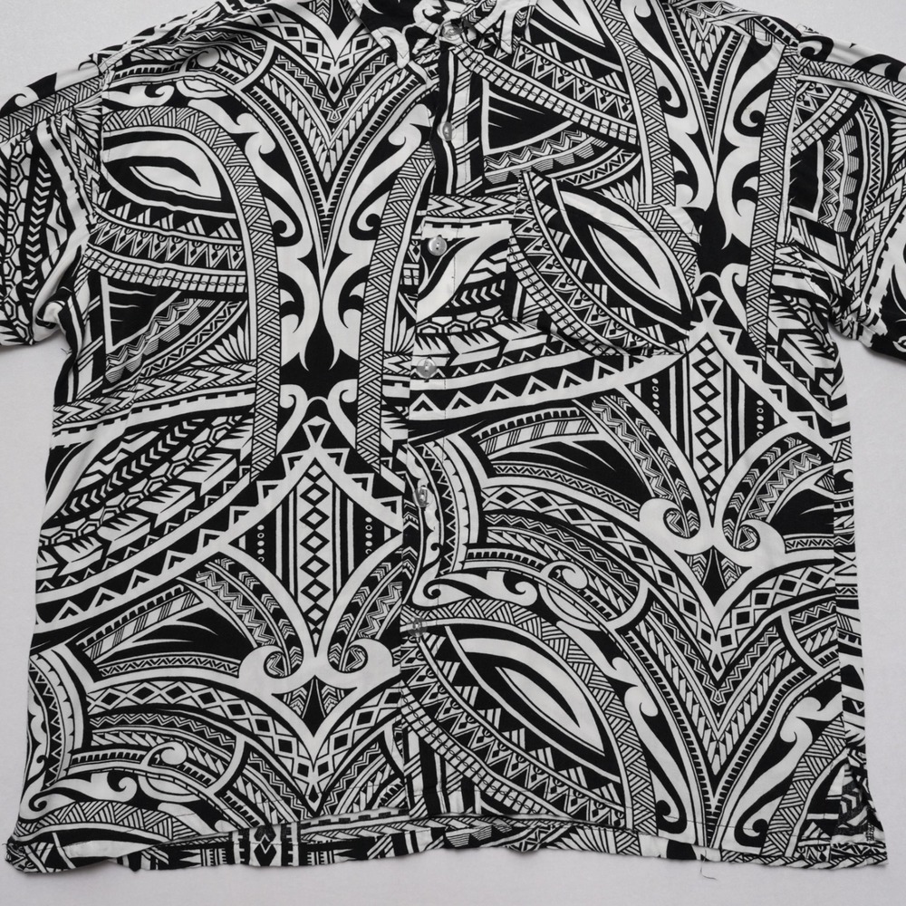 Hula Bay Aloha Shirt Mens XL Black White Polynesian Tribal Rayon Short Sleeve - Picture 9 of 16